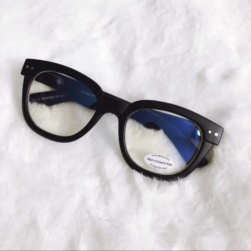Stylens horn rimmed
